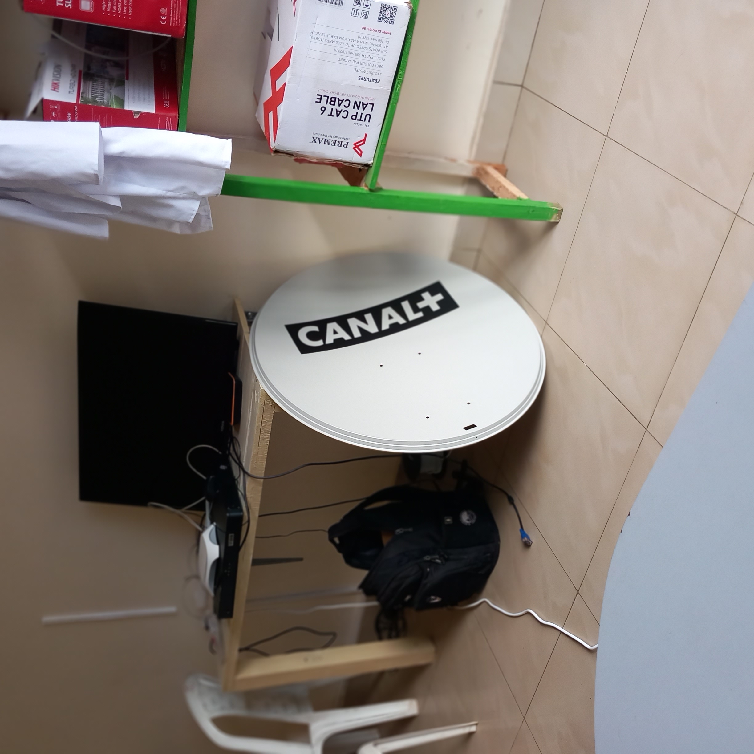 DISH ANTENNA